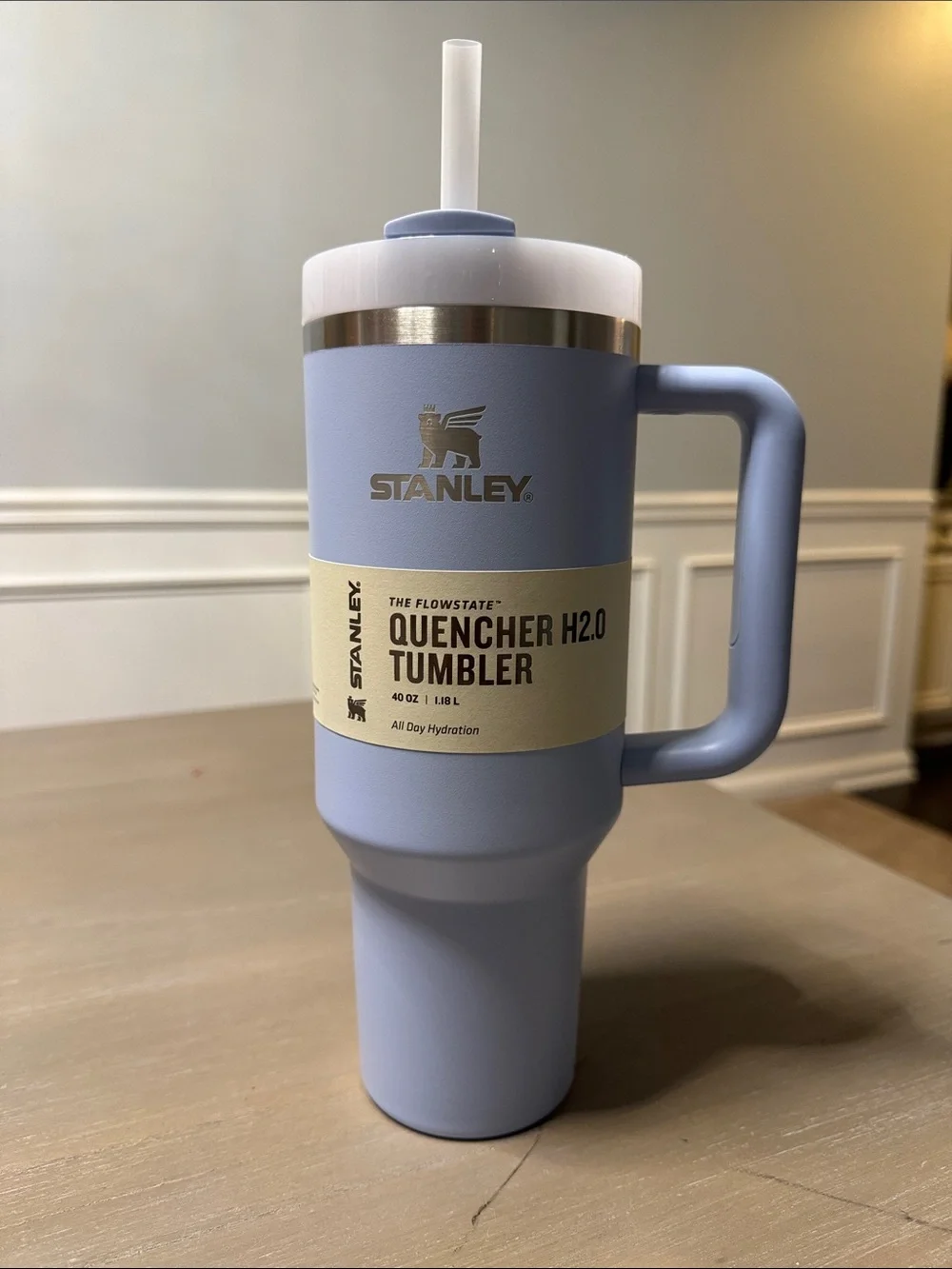 Stanley 40 oz Quencher H2.0 Tumbler in Periwinkle Blue with Handle